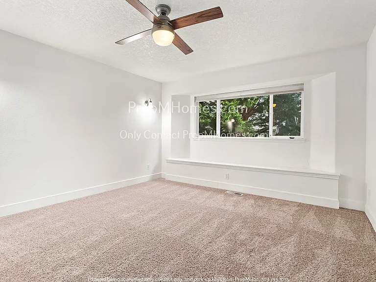 16860 NW Paddington Dr — Photo 13