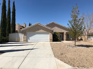 13890 Hidden Valley Dr, Victorville, CA 92395