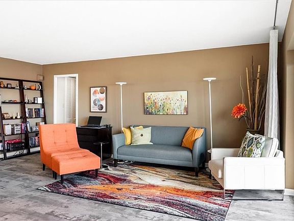 4th image of 4545 Wornall Rd APT 1012