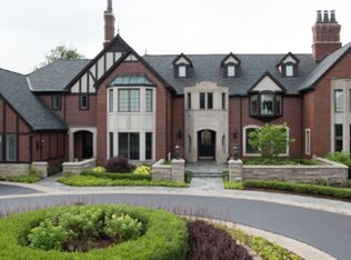 570 E Long Lake Rd, Bloomfield Hills, MI 48304