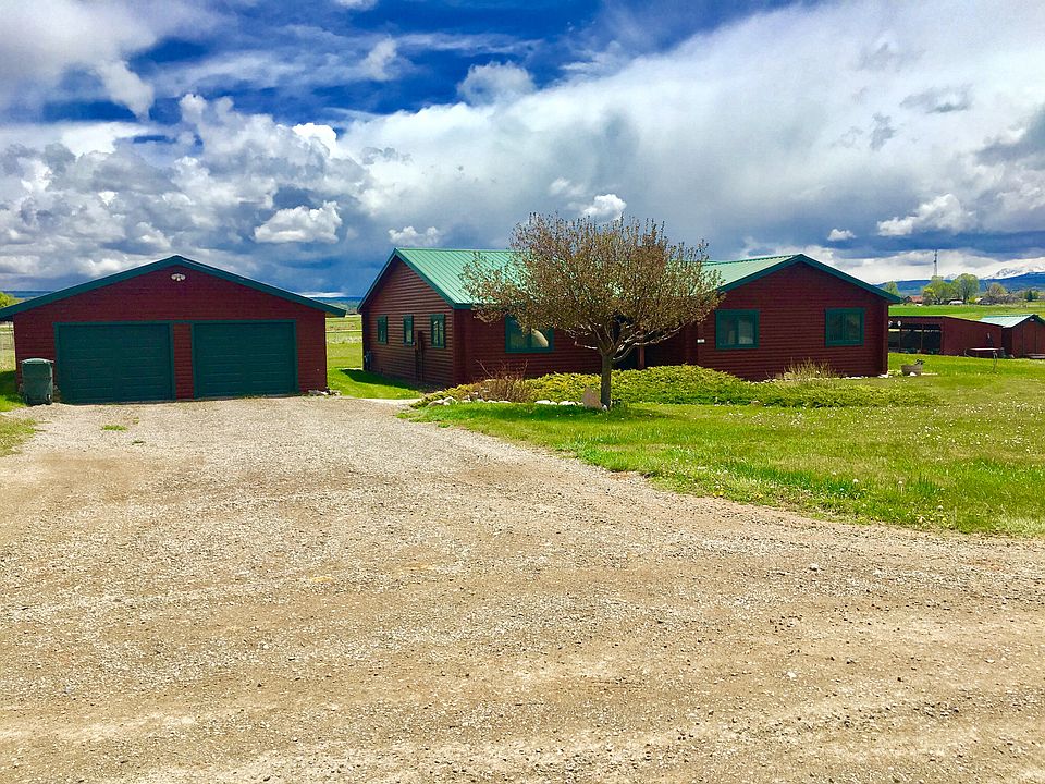 Custom log home, double lot