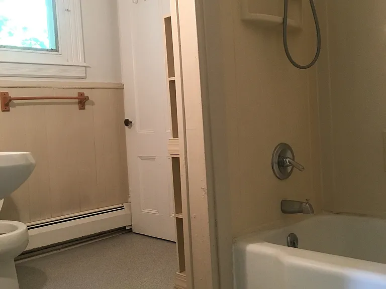 115 Giles Street — Photo 23