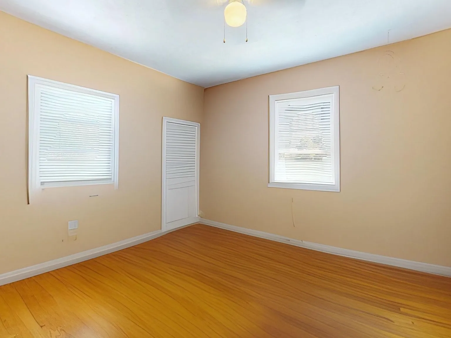 254 Elliot St — Photo 4