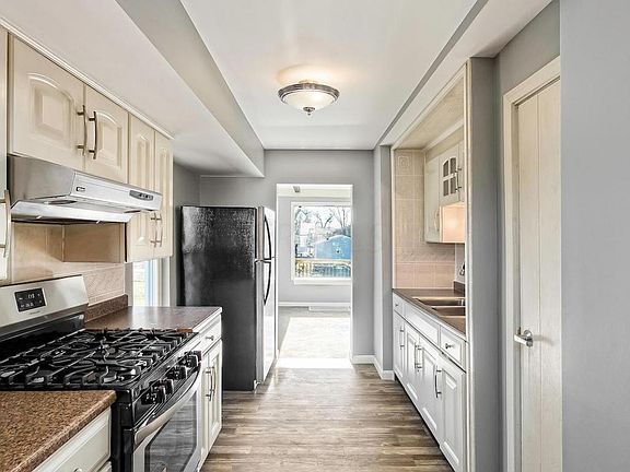 5th image of 2286 Vadis St
