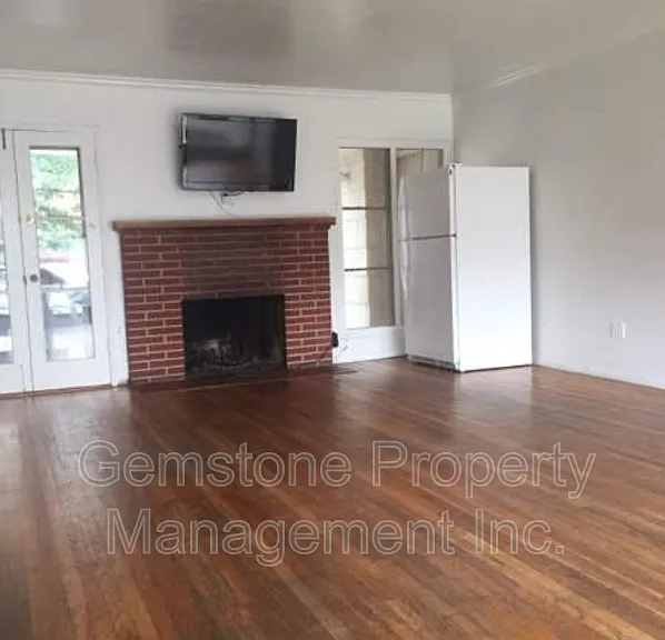4938 Art St — Photo 7