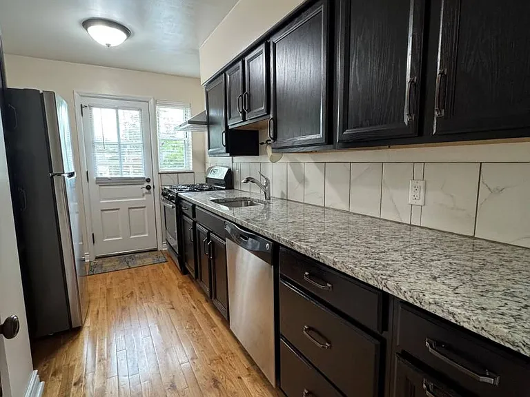 802D Kenwick Rd — Photo 9