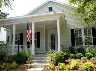 1521 Lake Park Dr, Fernandina Beach, FL 32034