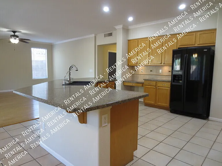 2671 S Leonard Pl — Photo 8