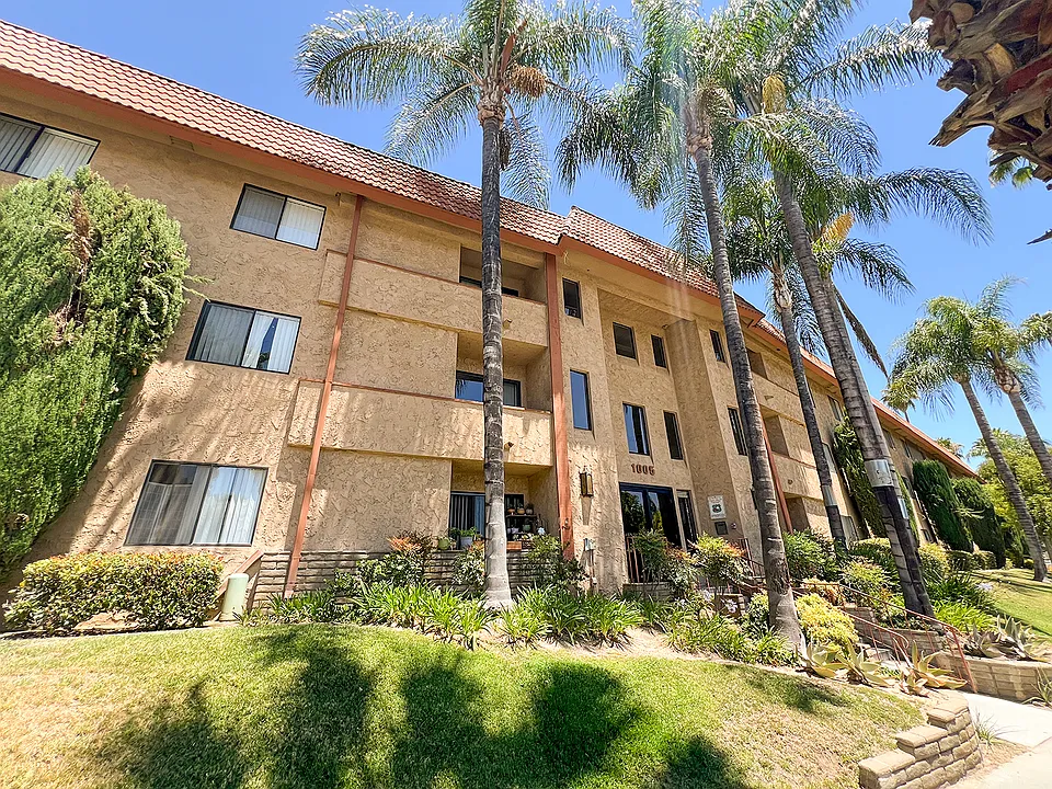 Casa Verde at Canyon Crest Hills Apartments