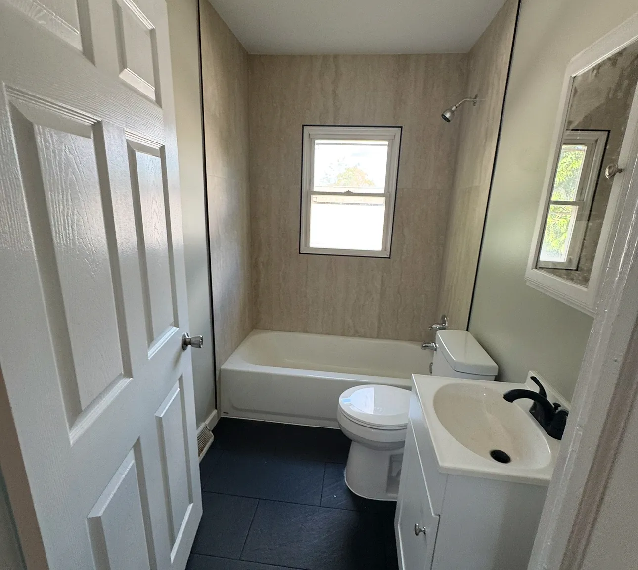2 bed, 928 sqft, $1,450 — Photo 4