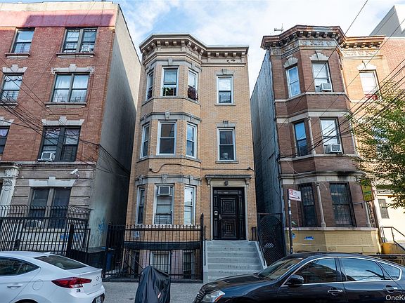2nd image of 2023 Hughes Avenue