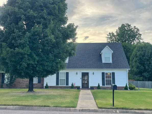 201 Bloomington Dr, Brighton, TN 38011