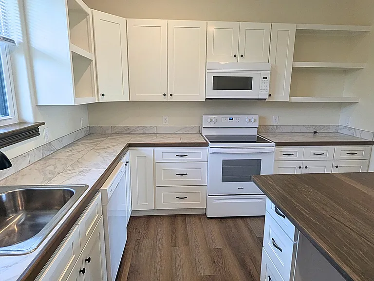 3489 S Constance Ave — Photo 11