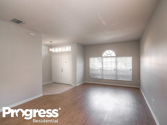 3rd image of 839 Norman Ct