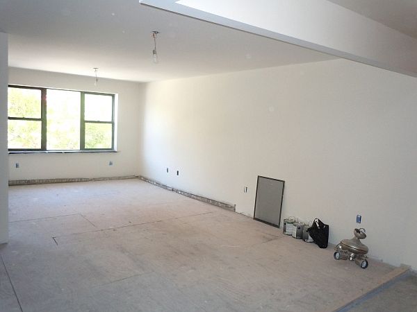 1st image of 938 Herkimer St #2