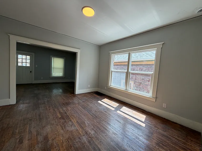 3284 Northwestern St #2 — Photo 3