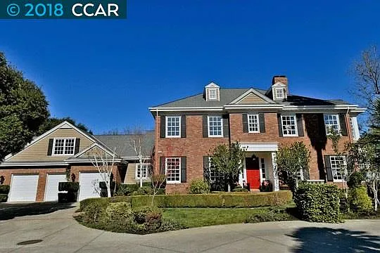 220 South Ct photo 1