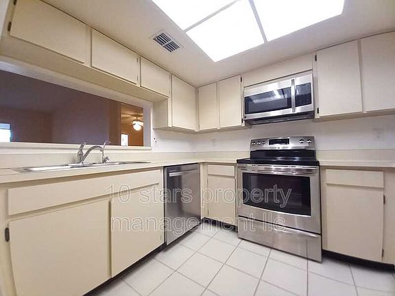 2nd image of 2971 Estancia Blvd APT 226