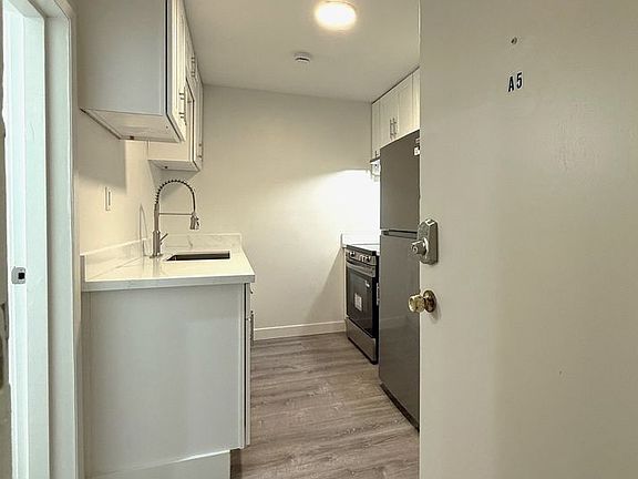 2nd image of 1215 E Spring St APT A5