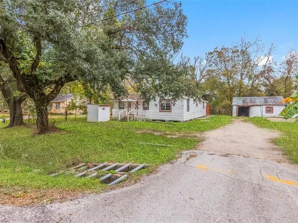 15517 Highway 6, Santa Fe, TX 77517