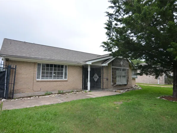 11522 High Star Dr, Houston, TX 77072
