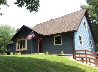 8727 Rosewood Hills Dr, Edwardsville, IL 62025