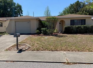 7414 Isle Dr, Port Richey, FL 34668