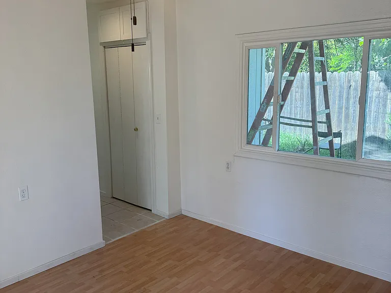 7622 Sonoma Hwy #5 — Photo 11