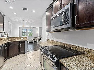 3318 W Mallory Blvd — Photo 5