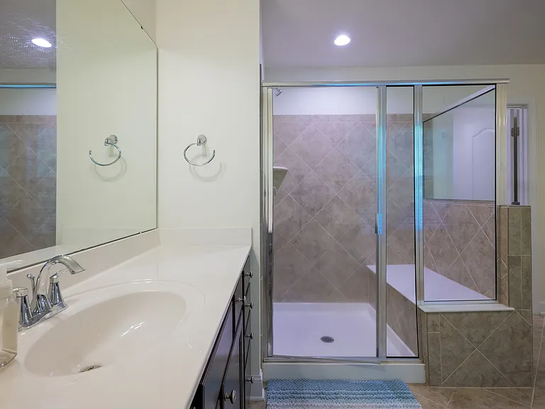 411 Alamosa Pl — Photo 22