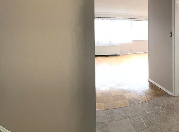 3rd image of 4515 Willard Ave APT S1403
