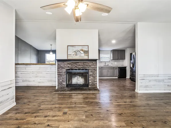 112 Pine Ridge Cir, Sherman, TX 75092