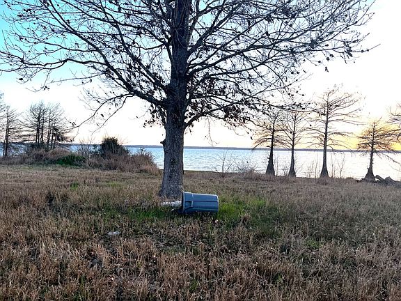 4th image of 0 Grapevine Ave