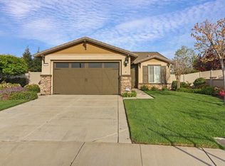 2555 Dutchwood Ln, Manteca, CA 95336