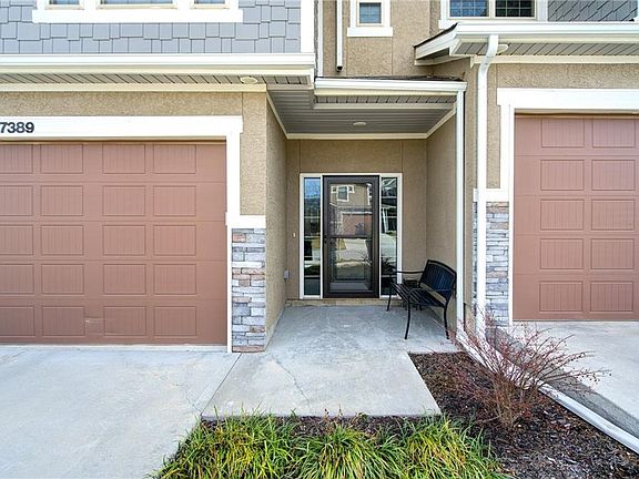 2nd image of 7389 Grand Slam St #31-B