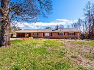 2174 Old Conover Startown Rd, Newton, NC 28658