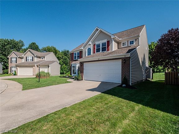 2nd image of 701 Jockeys Cir