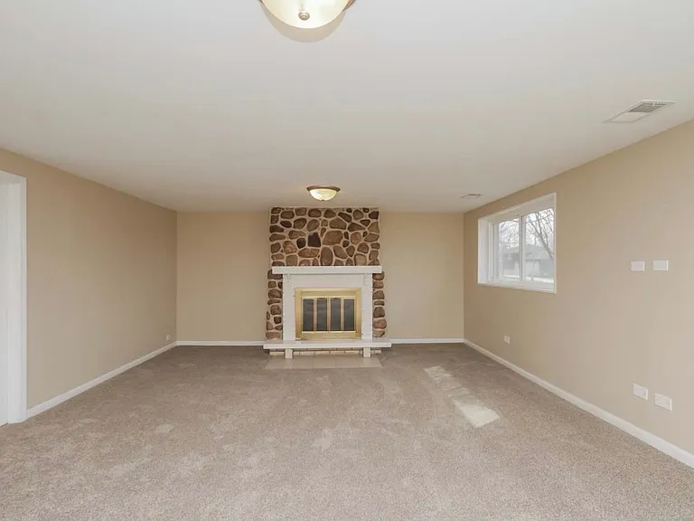 17343 Oriole Ave — Photo 7