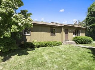 17B Shinnecock Rd, Hampton Bays, NY 11946