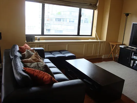 Rented by PAIP | media 6