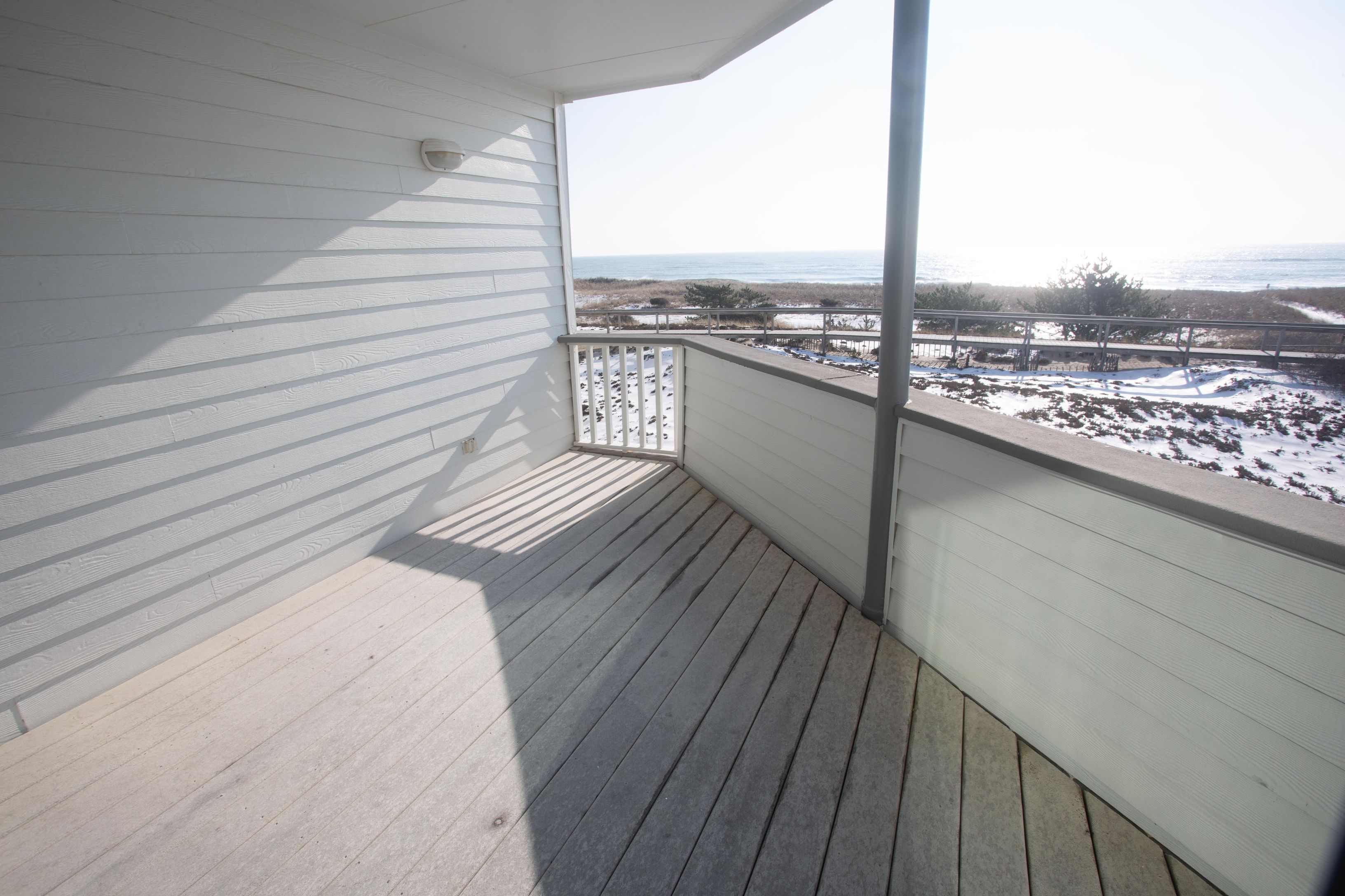 253 Dune Rd Yardarm Unit 55, Westhampton Beach, NY 11978 Out East