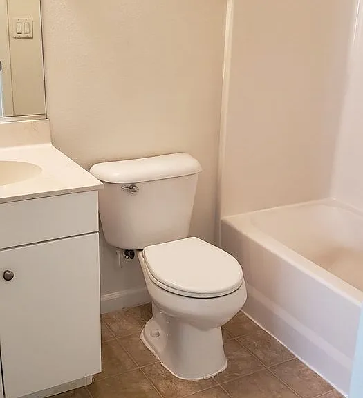 10 Buttonworth Dr #A — Photo 6