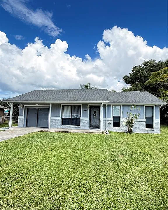 7441 Carmel Ave