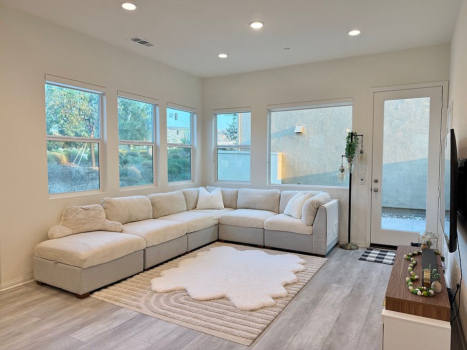 1st image of 27104 White Sage Ct