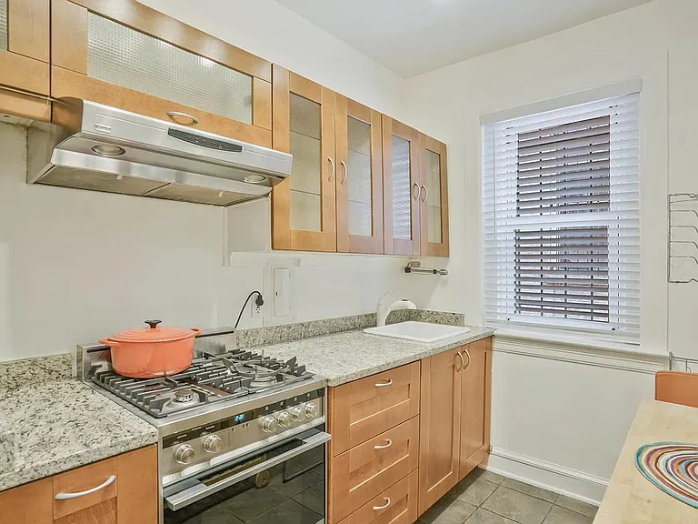1954 Columbia Rd NW #101 — Photo 9