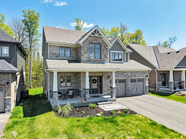25 Eaglecrest Ave, Huntsville, ON P1H 0G5