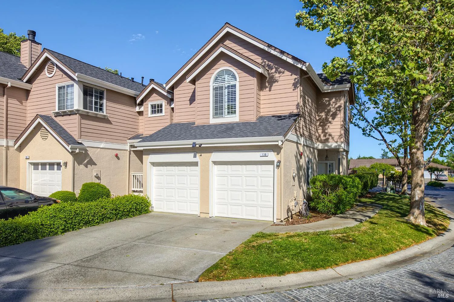 130 Manchester Drive photo 1