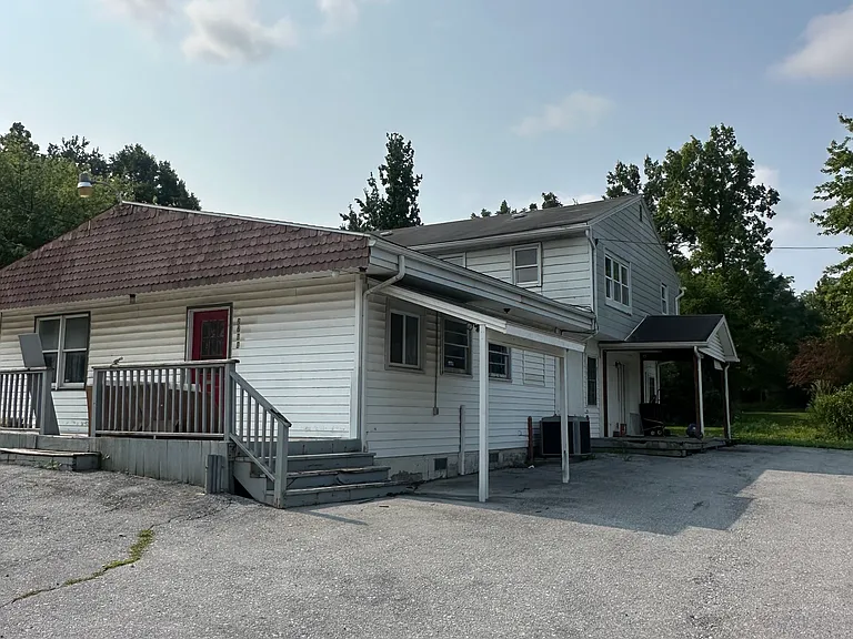 2700 E Harrisburg Pike #1 — Photo 2