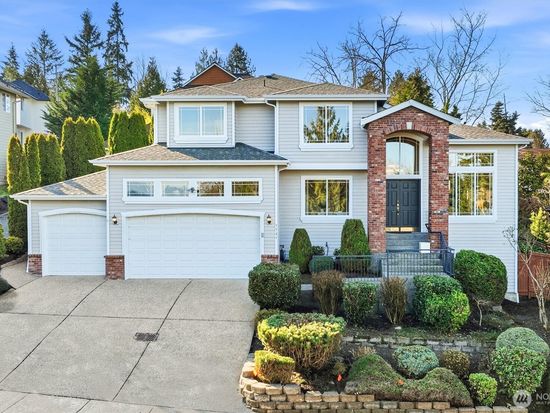 7741 152nd Avenue NE, Redmond, WA 98052