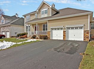 5 Jockey Ln, Flemington, NJ 08822